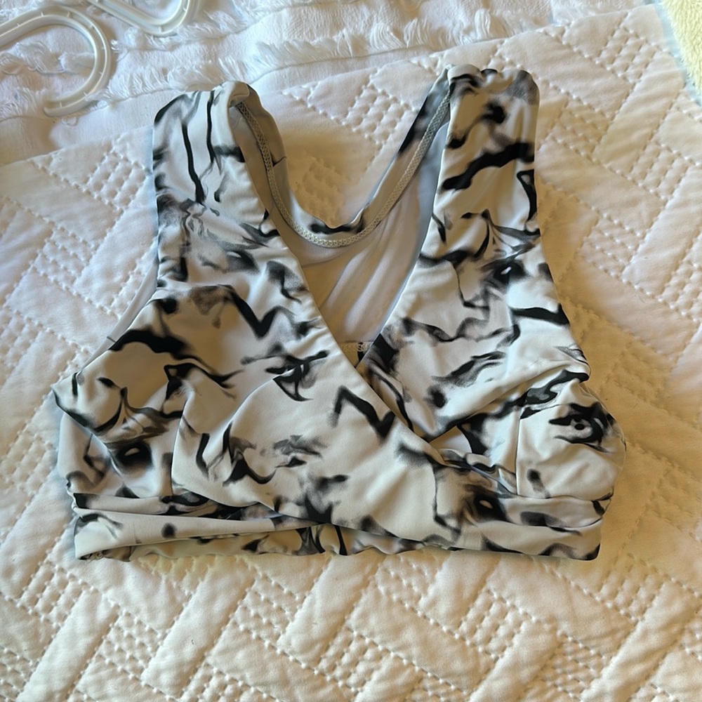 Bali Bra from Five DanceWear. Size is YXL. Color is marble white and black.